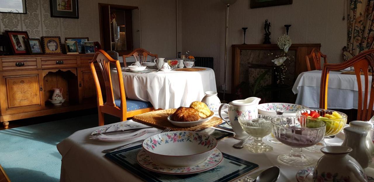 Bed and Breakfast Wychwood House Penally Exterior foto