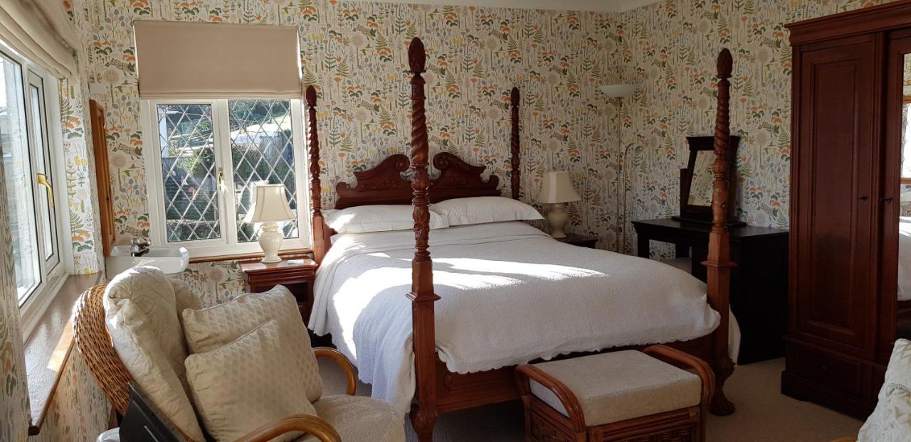 Bed and Breakfast Wychwood House Penally Exterior foto