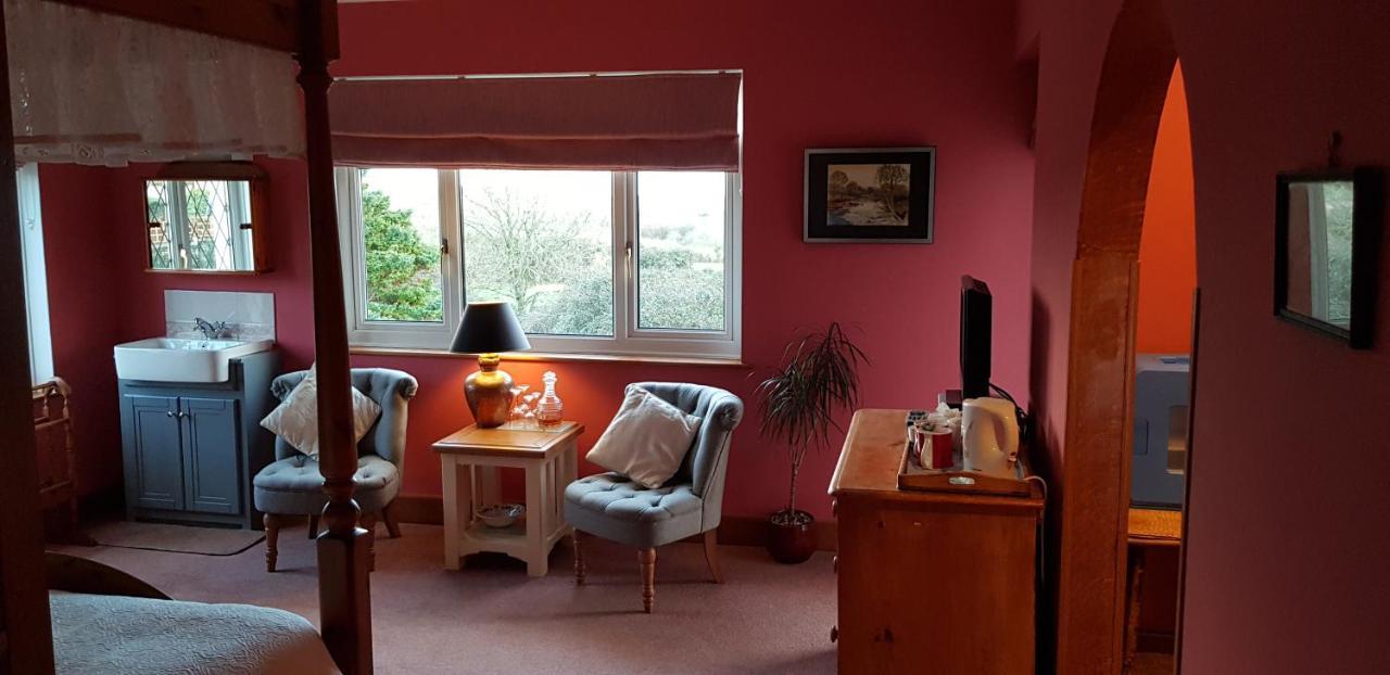 Bed and Breakfast Wychwood House Penally Zimmer foto